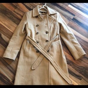 Tan pea coat DKNY (like new)
